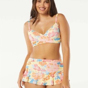 Beach House Swim NWT Floral Bikini